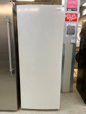 Open Box – 28" Freezer Frigidaire FFUE1826AW