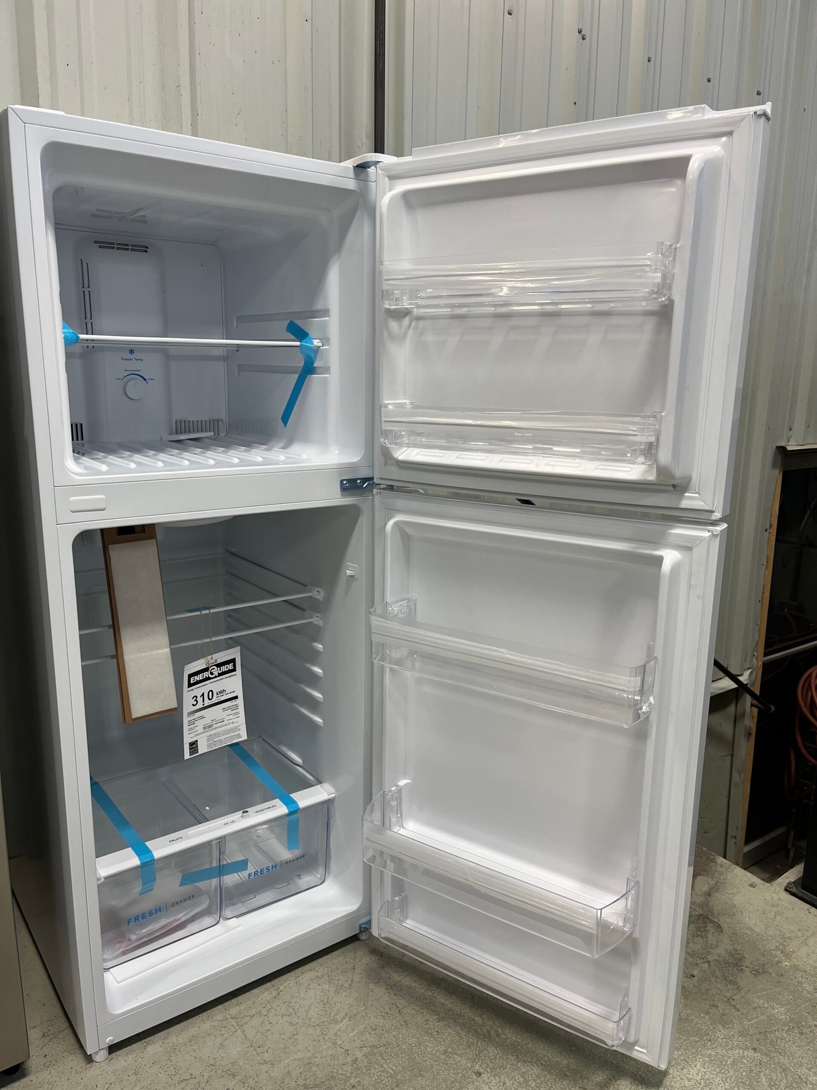 Open-Box-Fridge-Frigidaire-Ffet1222uw-8