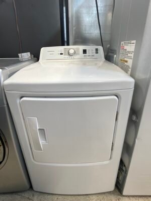 Refurbished – 27" Dryer Insignia NS-FDRE67WH8A-C