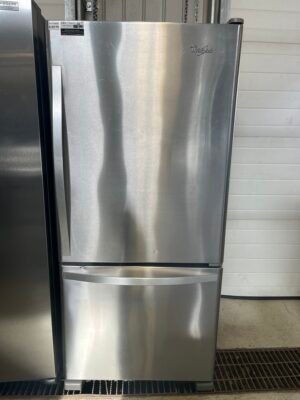 Refurbished – 30" Fridge Whirlpool WRB329RFM